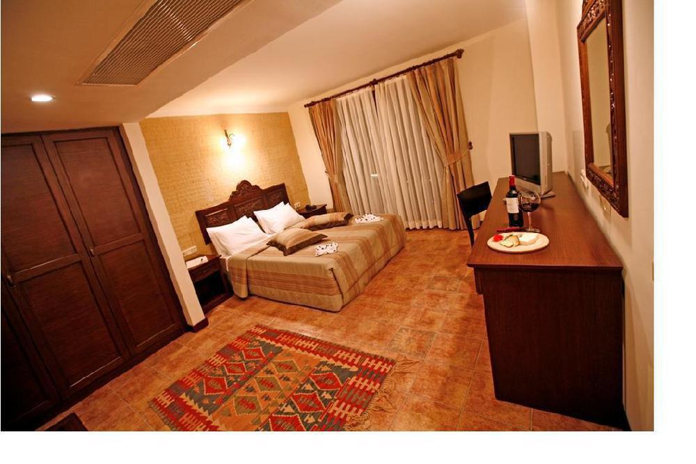 Ipek Garden Palace Residence Яличифтлік Номер фото